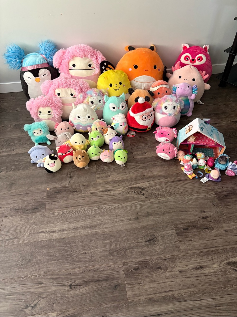 Squishmallows lot 40 +